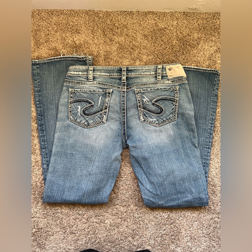 Women’s Silver Jeans - Picture 3 of 5